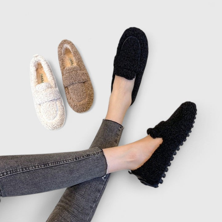 Orna | Warm Loafers with Elegant Design