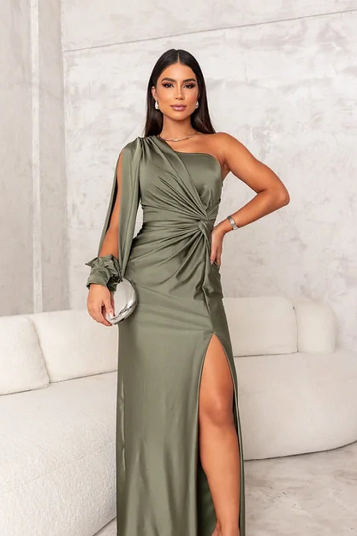 Araceli | Elegant Slit Maxi Dress